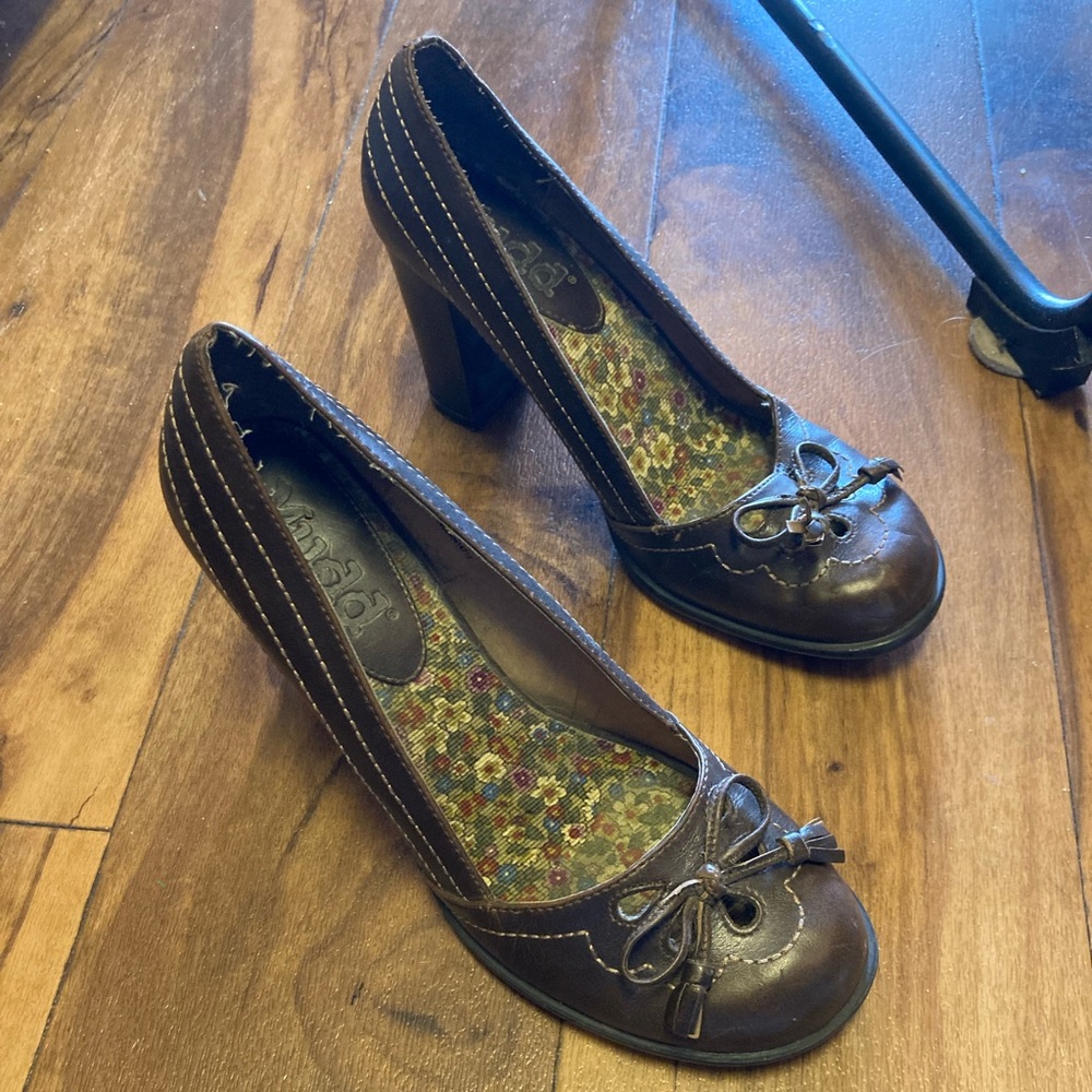 Mudd heels